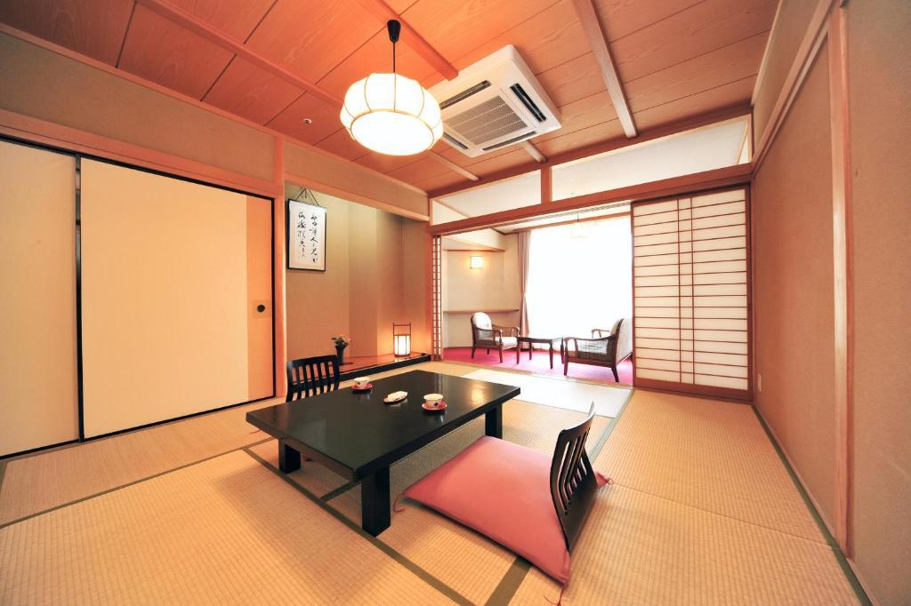Tatsumikan Minakami Rum bild